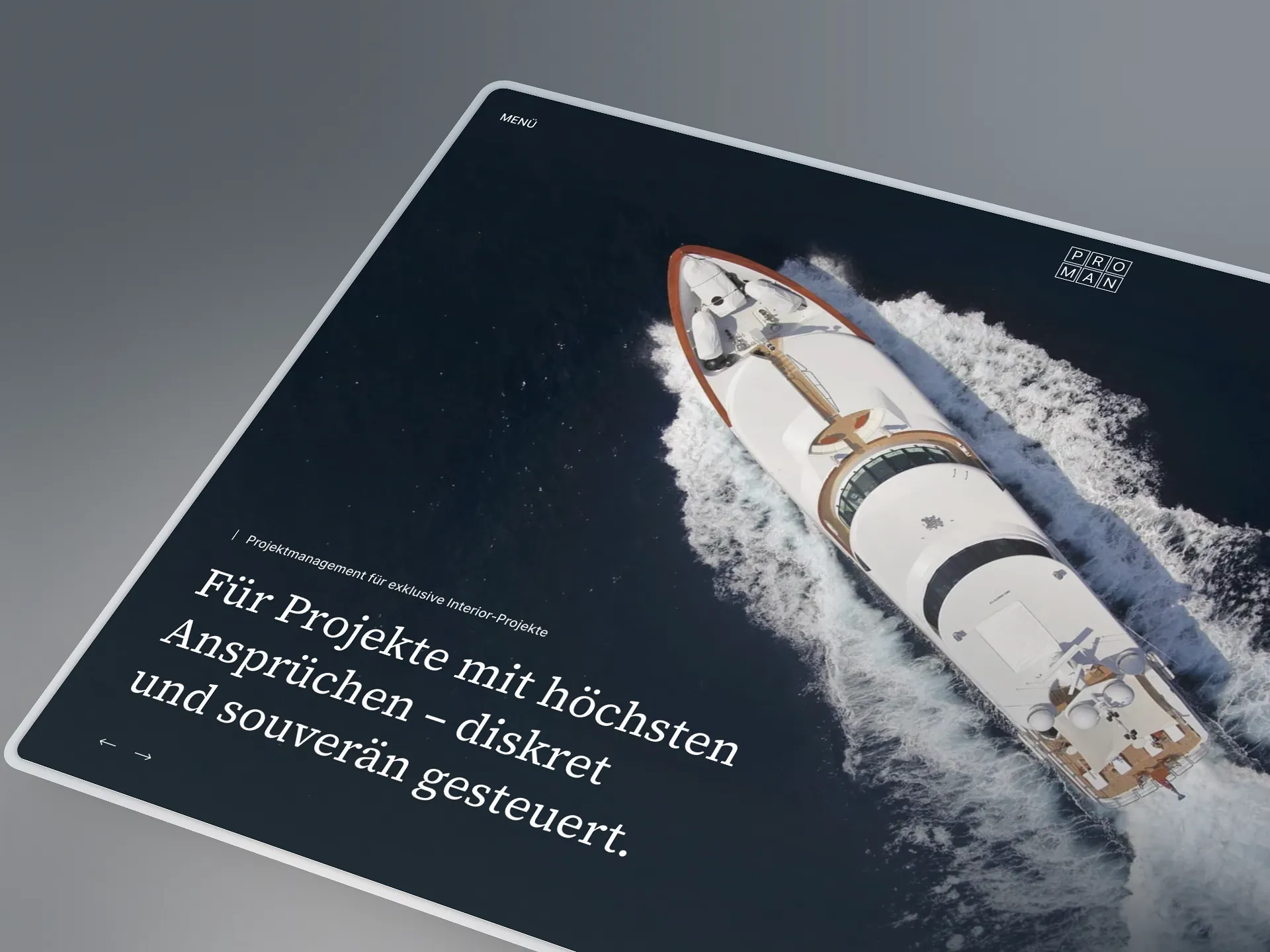 Website von Interior PROMAN mit Luftaufnahme einer Yacht